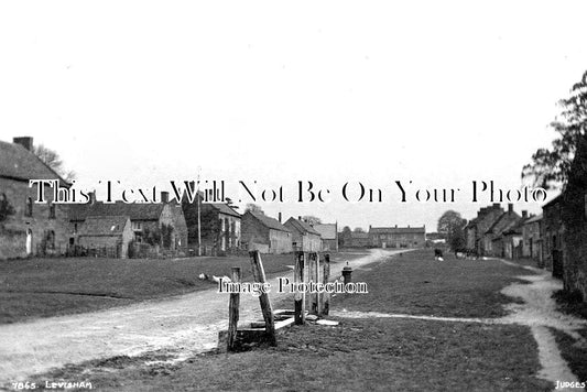 YO 4555 - Levisham, Yorkshire