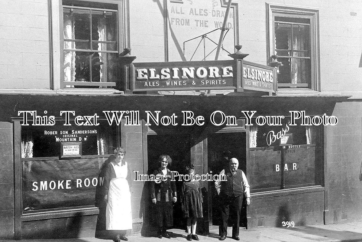 YO 4611 - Elsinore Pub, Whitby, Yorkshire