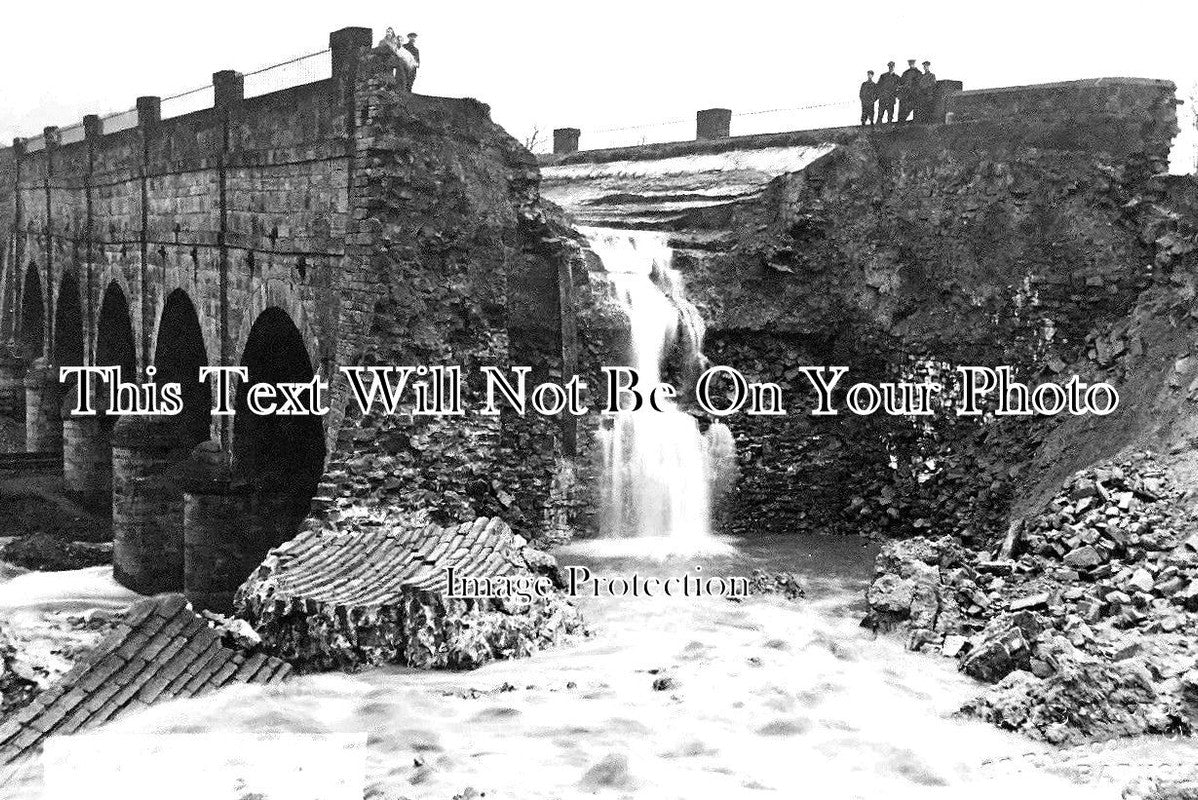 YO 4671 - Aqueduct Burst Disaster, Barnsley, Yorkshire – JB Archive