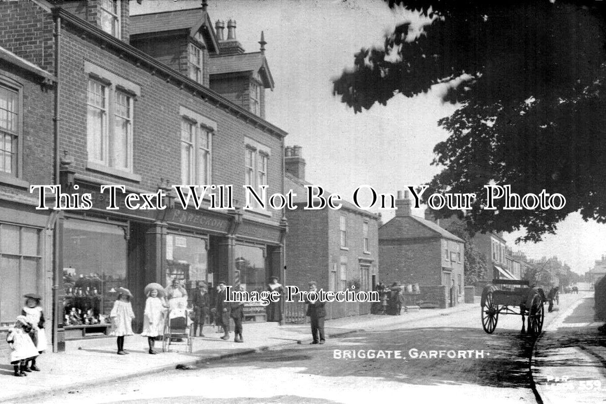 YO 4895 - Briggate, Garforth, Yorkshire