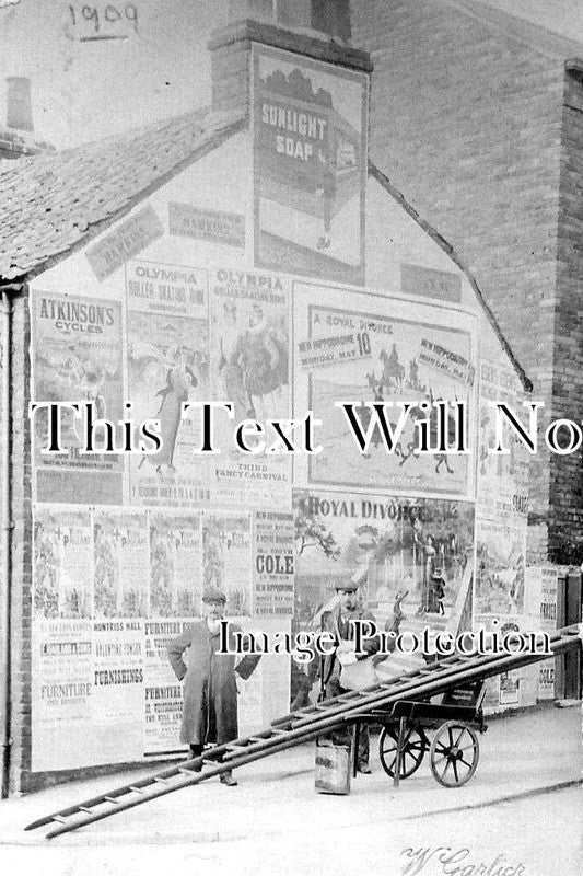 YO 4941 - Billboard Workers, Scarborough, Yorkshire c1909
