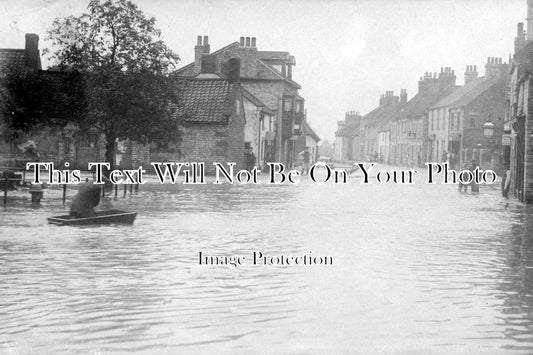 YO 497 - Floods At Thornton Le Dale, Yorkshire 1910