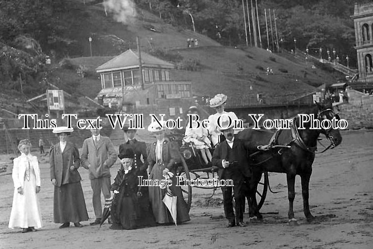 YO 506 - Family On Scarborough Beach, Yorkshire c1906