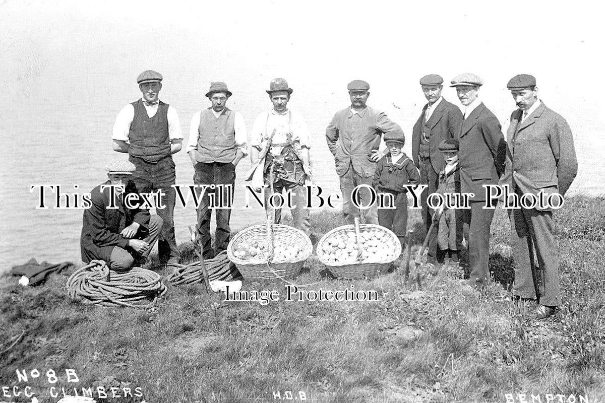 YO 5071 - Bempton Egg Climbers, Yorkshire