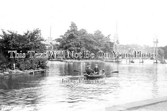YO 5195 - Fairy Bridge, Lister Park, Bradford, Yorkshire c1907