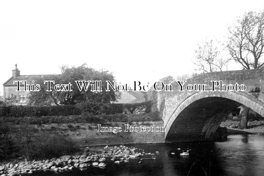 YO 5208 - Cover Bridge, Middleham, Yorkshire