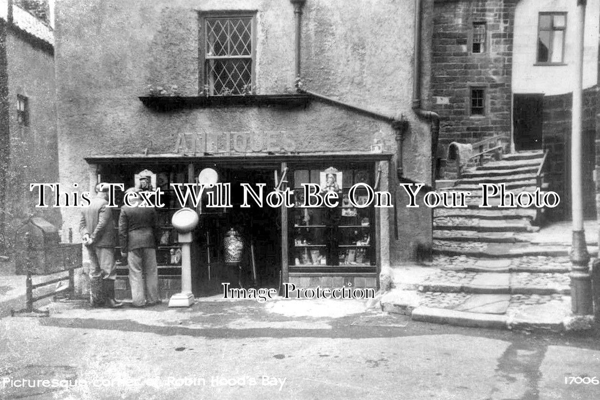 YO 5339 - Antiques Shop, Robin Hoods Bay, Yorkshire