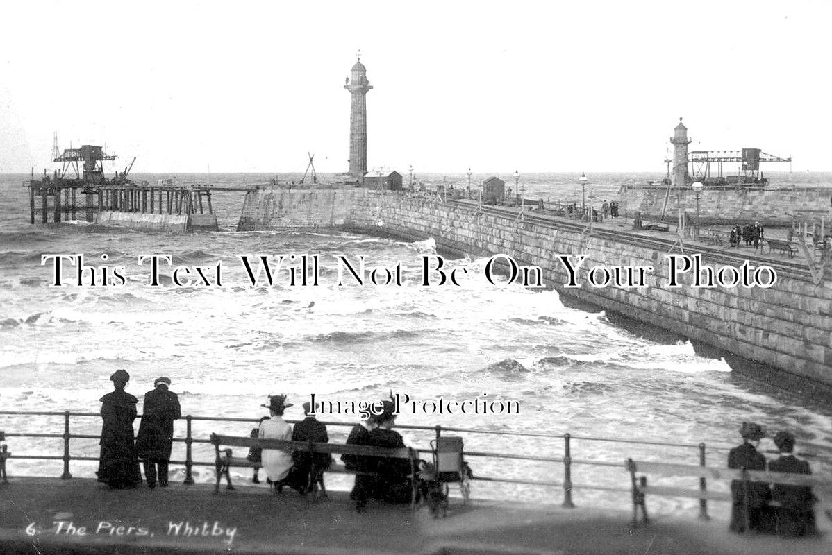 YO 5363 - The Piers, Whitby, Yorkshire