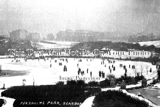 YO 5376 - Skating On Peasholm Park, Scarborough, Yorkshire