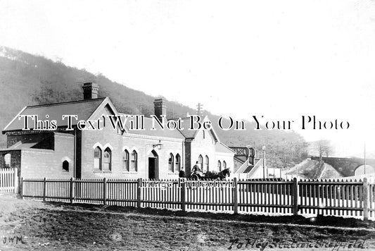 YO 5398 - Totley Railway Station, Sheffield, Yorkshire