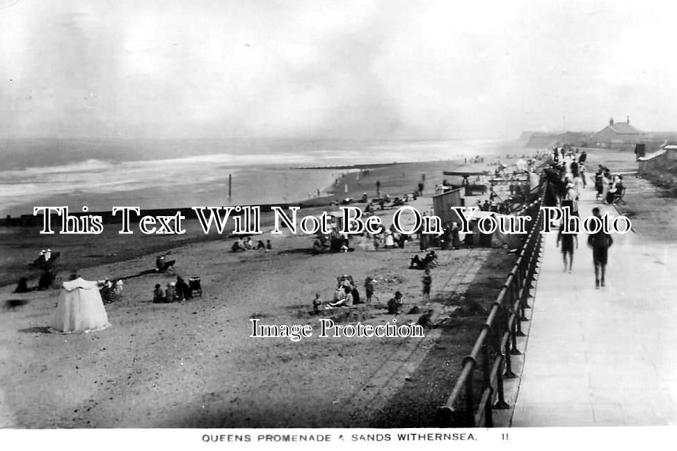 YO 543 - Queens Promenade & Sands, Withernsea, Yorkshire c1929