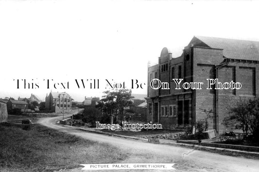 YO 5585 - The Picture Palace, Grimethorpe, Yorkshire