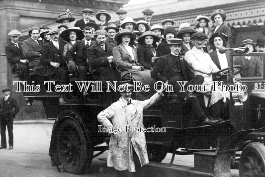 YO 5708 - Charabanc Outing, Scarborough Railway Station, Yorkshire