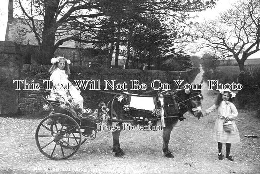 YO 5760 - May Queen, Dalehead, Yorkshire c1913