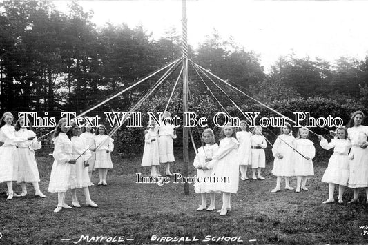 YO 5783 - Maypole, Birdsall School, Yorkshire