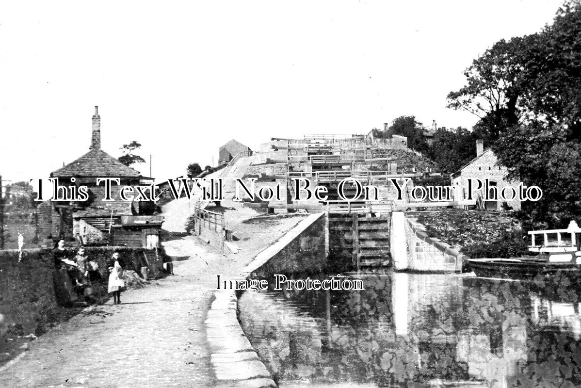 YO 5802 - Five Rise Locks, Bingley, Leeds, Yorkshire