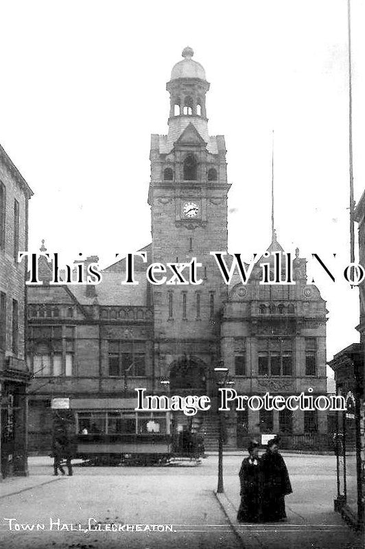 YO 5871 - Town Hall, Cleckheaton, Yorkshire
