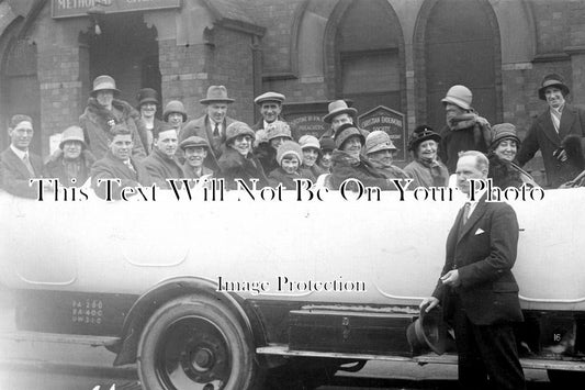 YO 5893 - Charabanc Gladstone Road Methodist Chapel, Scarborough, Yorkshire