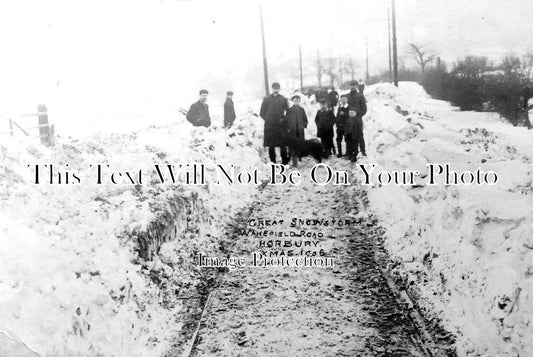 YO 5911 - Snowstorm, Wakefield Road, Horbury, Yorkshire 1906