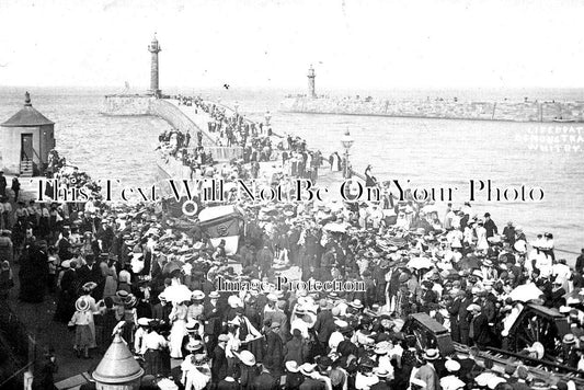 YO 5959 - Whitby Lifeboat Launch, Yorkshire