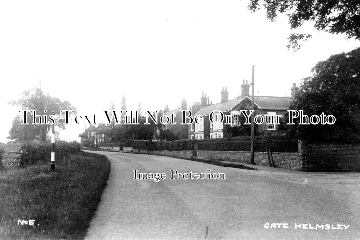YO 5962 - Gate Helmsley, Yorkshire c1941