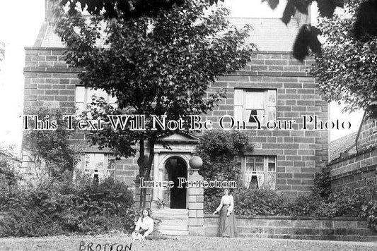 YO 6049 - House In Brotton, Yorkshire