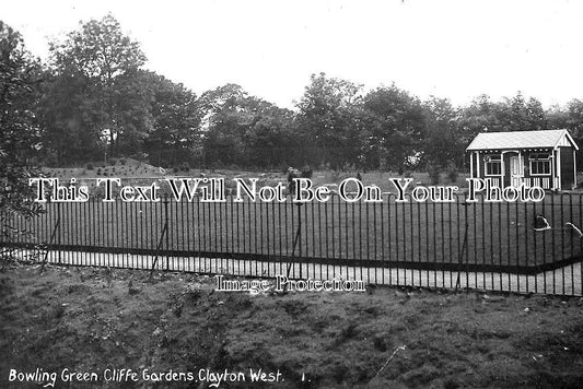 YO 6138 - Bowling Green, Cliffe Gardens, Clayton West, Yorkshire