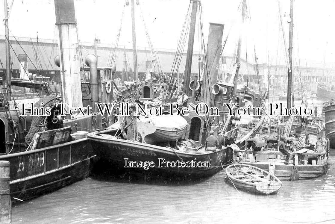 YO 6233 - Hull Trawlers, Yorkshire