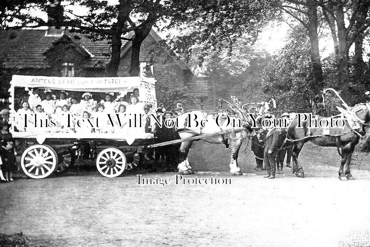 YO 6636 - Childrens Parade Float, Attercliffe, Sheffield, Yorkshire