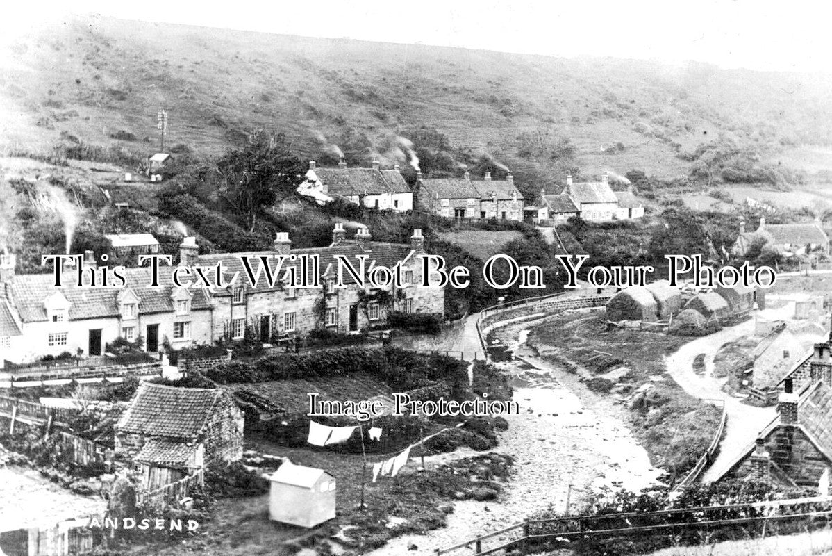 YO 6927 - Sandsend, Yorkshire