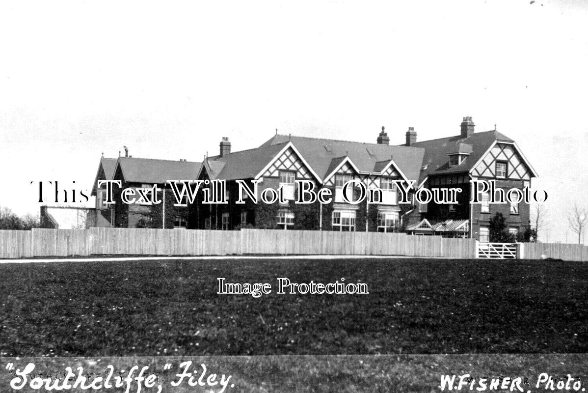 YO 7001 - Southcliffe, Filey, Yorkshire