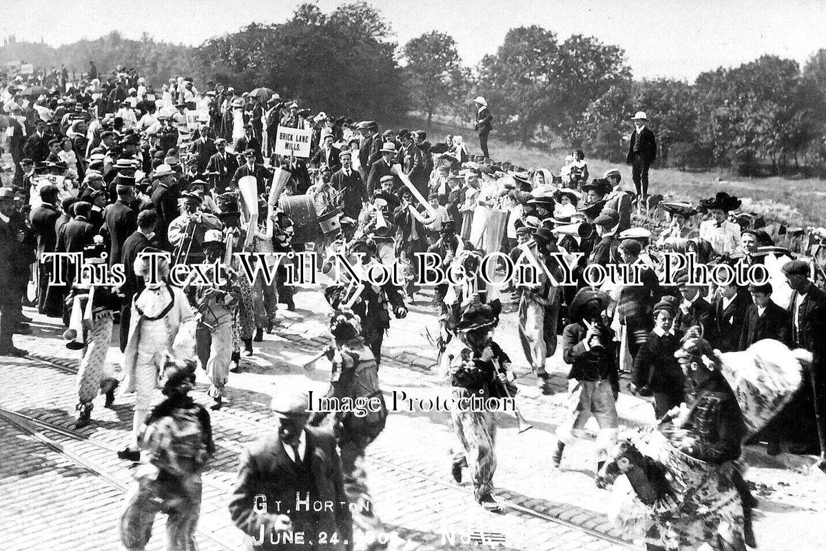 YO 7061 - Great Horton Carnival, Yorkshire 1905