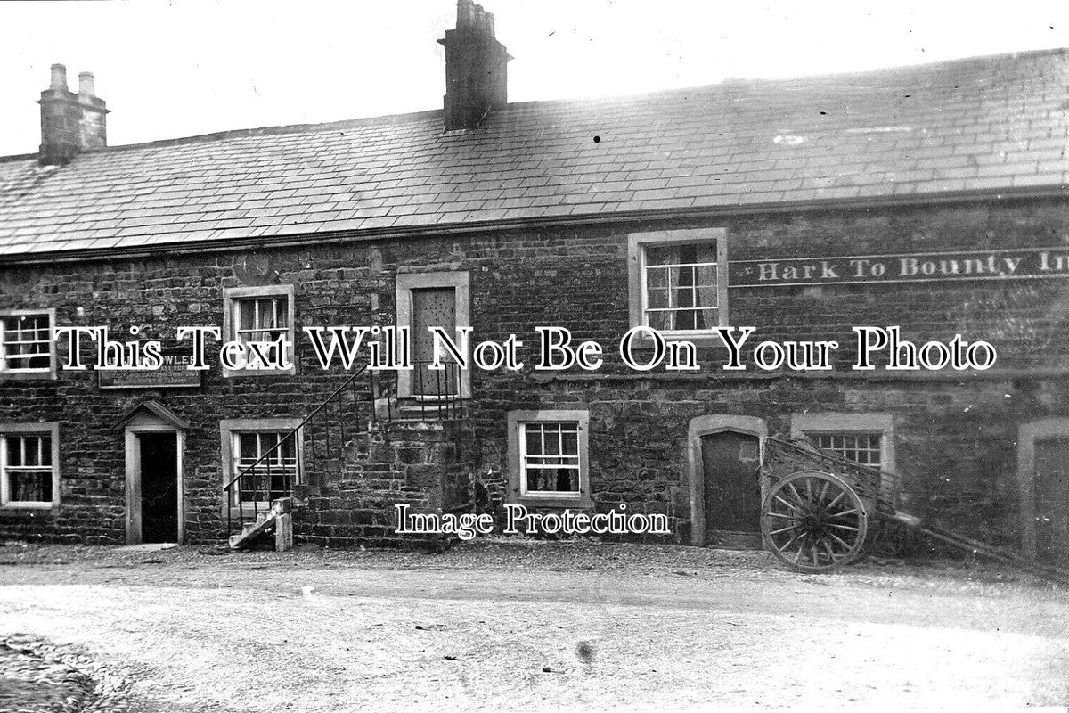 YO 7136 - Hark To Bounty Inn Pub, Slaidburn, Yorkshire