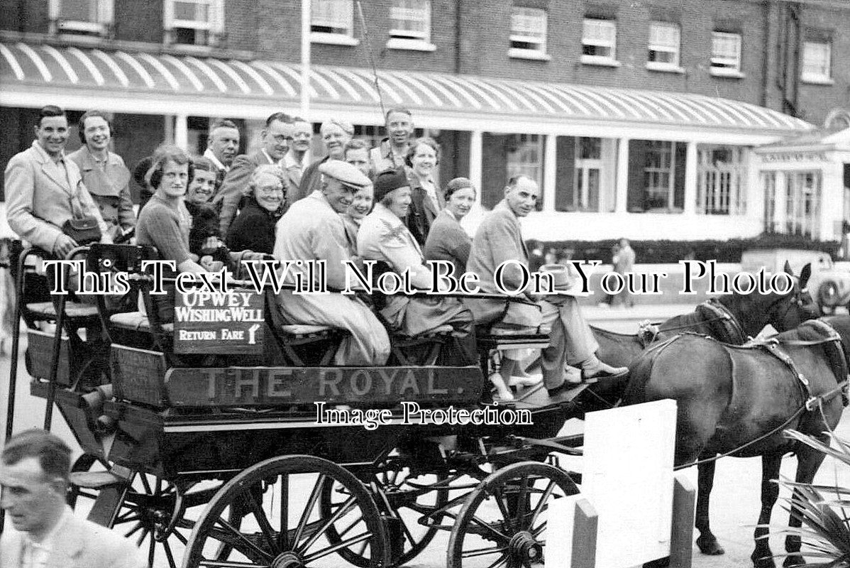YO 7251 - The Royal Horse Bus, Wishing Well, Upwey, Weymouth, Dorset