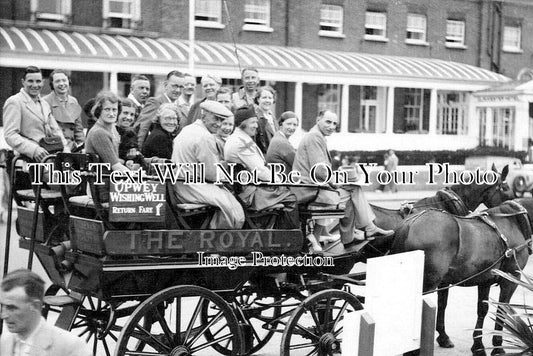 YO 7251 - The Royal Horse Bus, Wishing Well, Upwey, Weymouth, Dorset