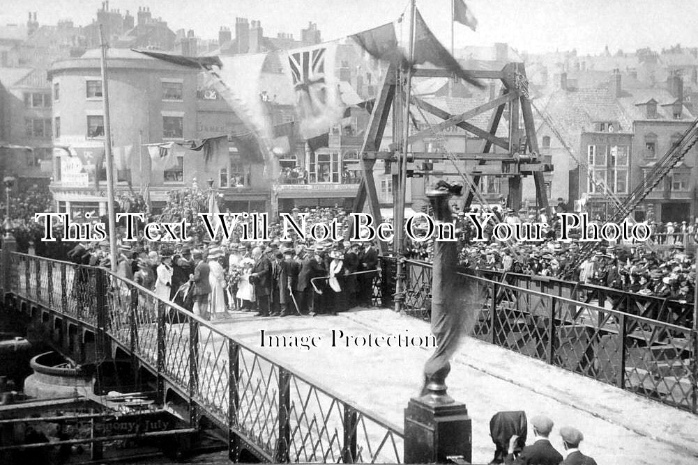 YO 741 - Opening The Swing Bridge, Whitby, Yorkshire c1909