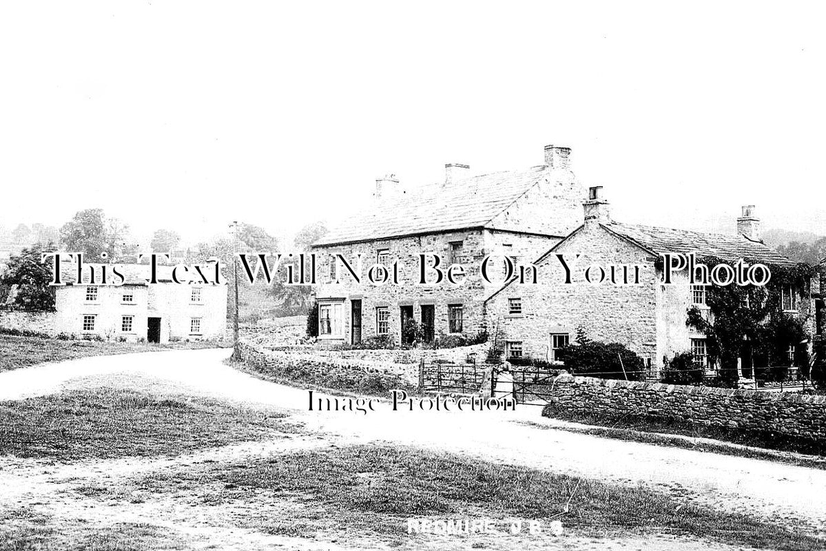 YO 7432 - Redmire Village, Yorkshire c1903