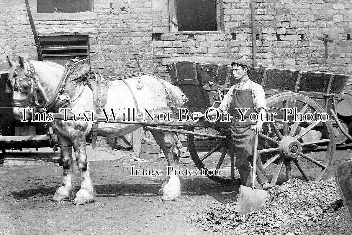 YO 7442 - Horse & Cart, Huddersfield, Yorkshire