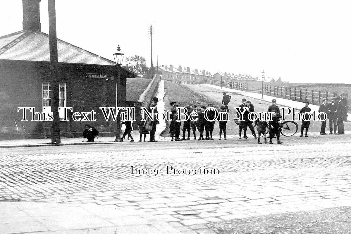 YO 7528 - Roundhay Road, Leeds, Yorkshire