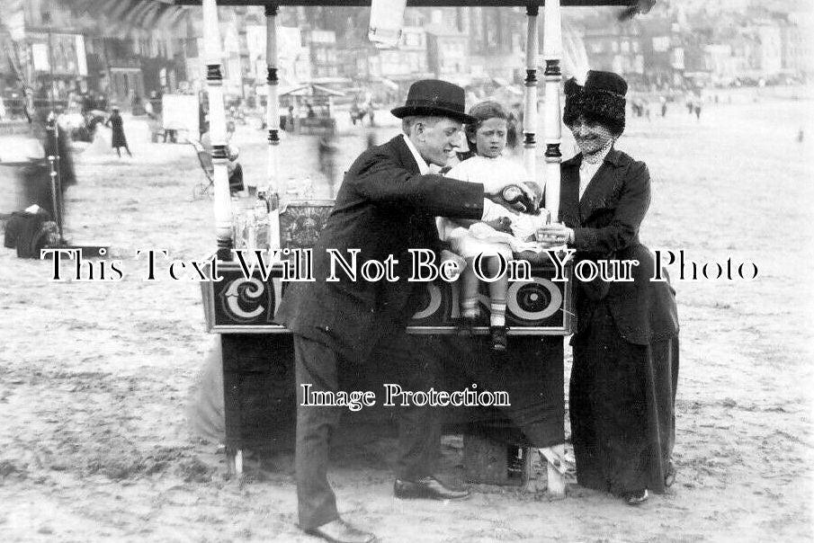 YO 7530 - Ice Cream Store, Scarborough, Yorkshire