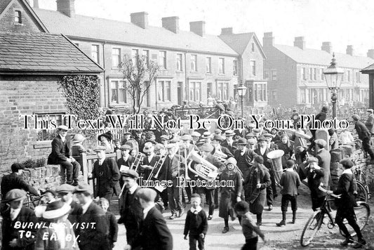 YO 7559 - Burnley FC With FA Cup, Earby Level Crossing, Yorkshire 1912