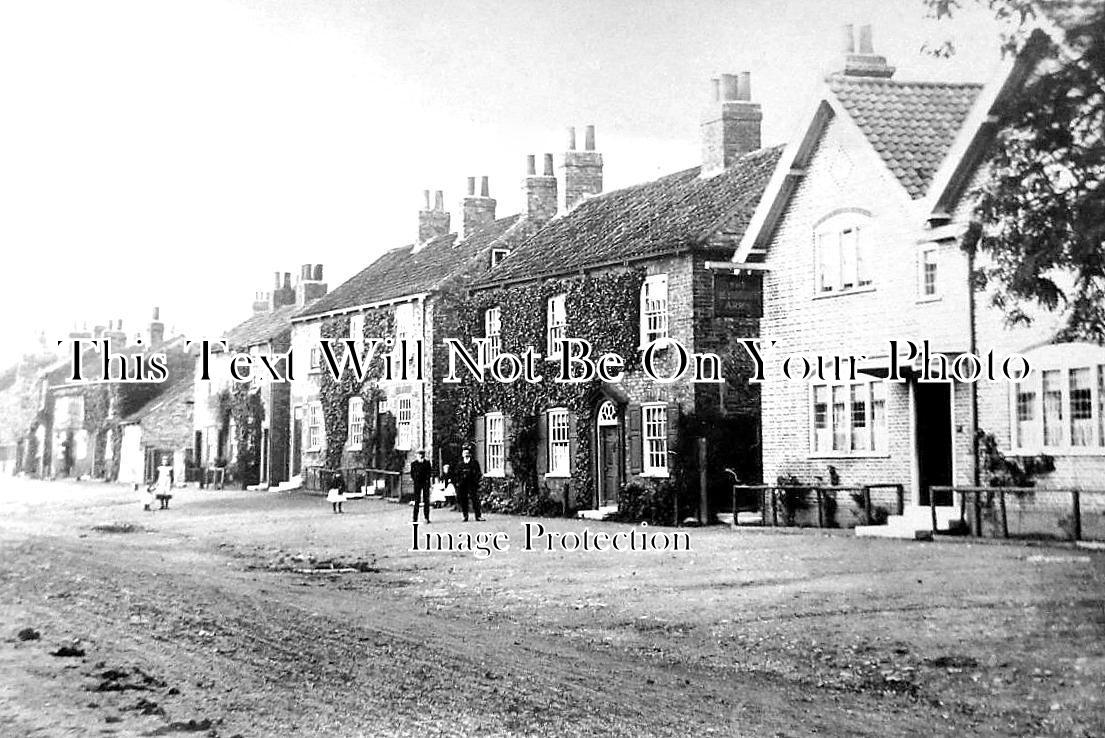 YO 7577 - Main Street, Heslington, York, Yorkshire c1910