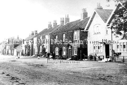 YO 7577 - Main Street, Heslington, York, Yorkshire c1910