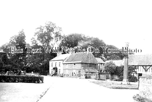 YO 8104 - The Cross, Aldborough, Yorkshire