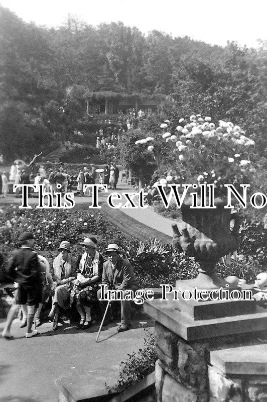 YO 8189 - Italian Gardens, Scarborough, Yorkshire c1930