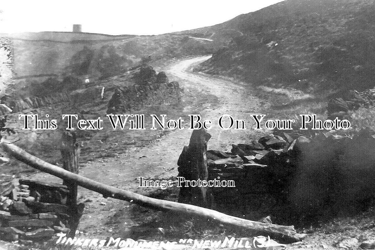 YO 8233 - Tinkers Monument Near New Mill, Holmfirth, Huddersfield, Yorkshire
