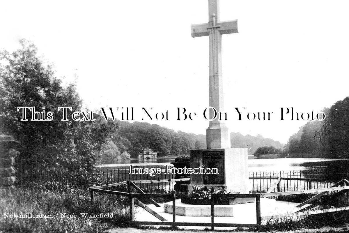 YO 8321 - Newmillerdam Memorial Near Wakefield, Yorkshire
