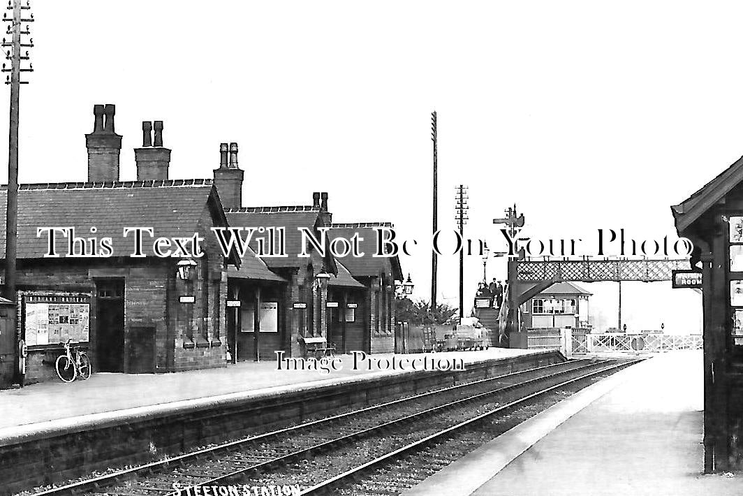 YO 8526 - Steeton Railway Station, Yorkshire