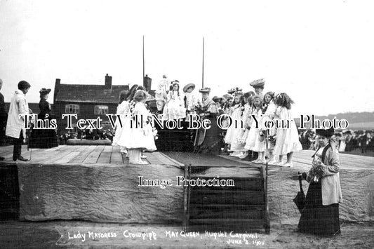 YO 8562 - Lady Mayoress Crowning May Queen, Hunslet, Leeds c1905