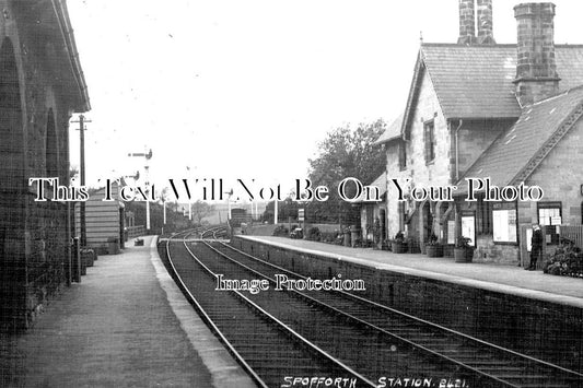 YO 8638 - Spofforth Railway Station, Yorkshire c1915